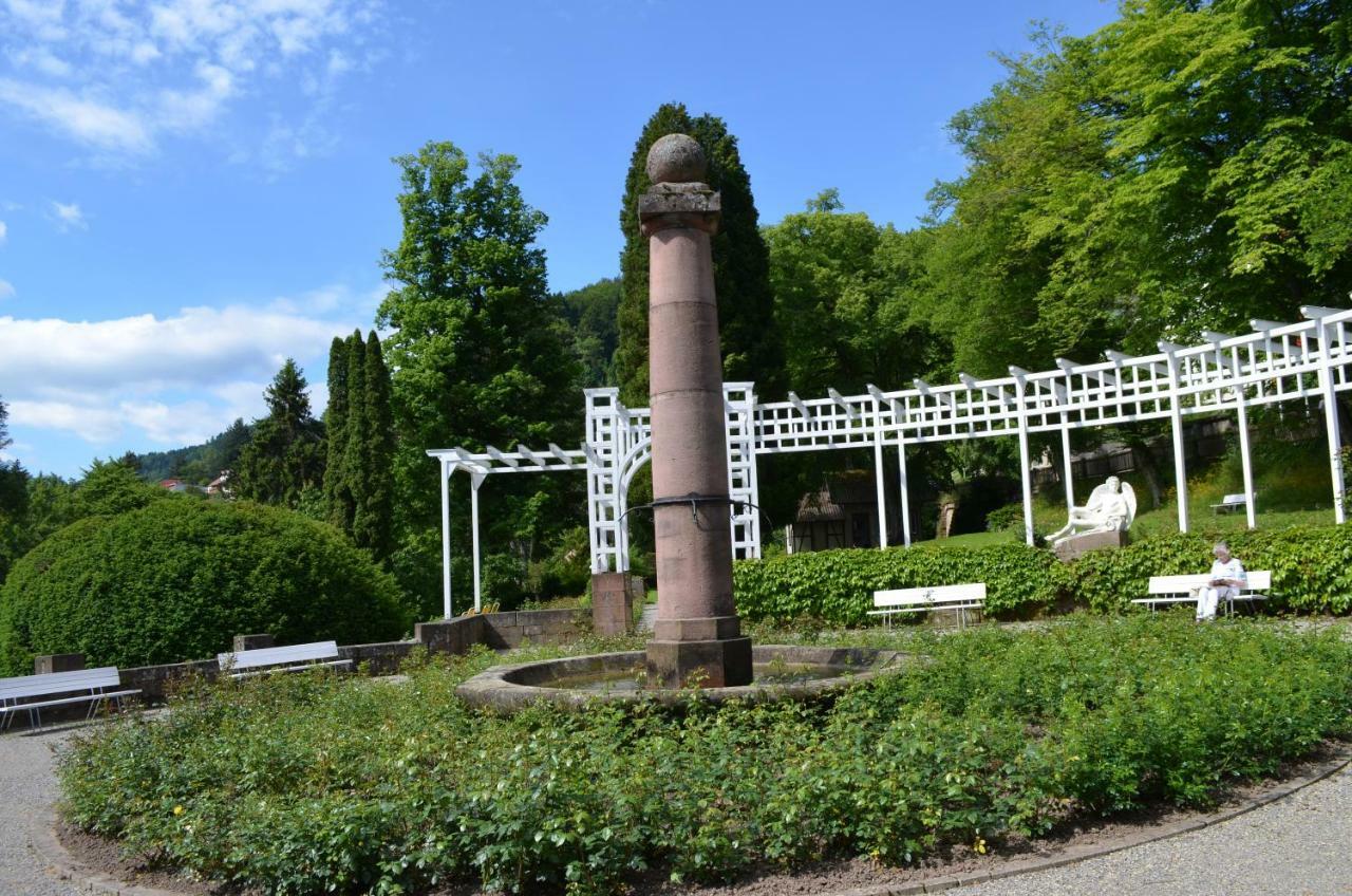 Ferienwohnung Am Kurpark Bad Wildbad Exteriör bild